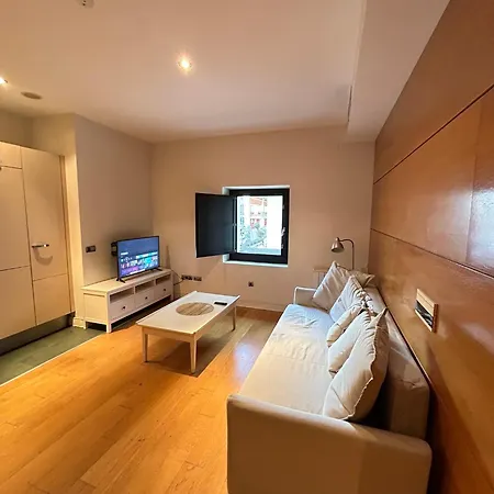 La Maestranza Charming One Or Two Bedrooms By Ocityzen